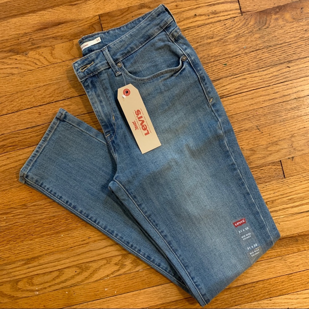 2 FOR $20 NWT Levi’s mid rise skinny 31x32 faded jean